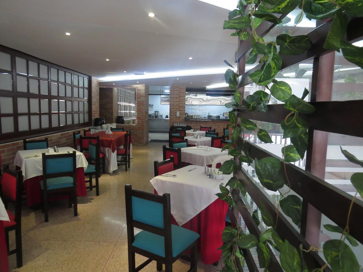 Hotel Leon Dorado Bucaramanga Extérieur photo