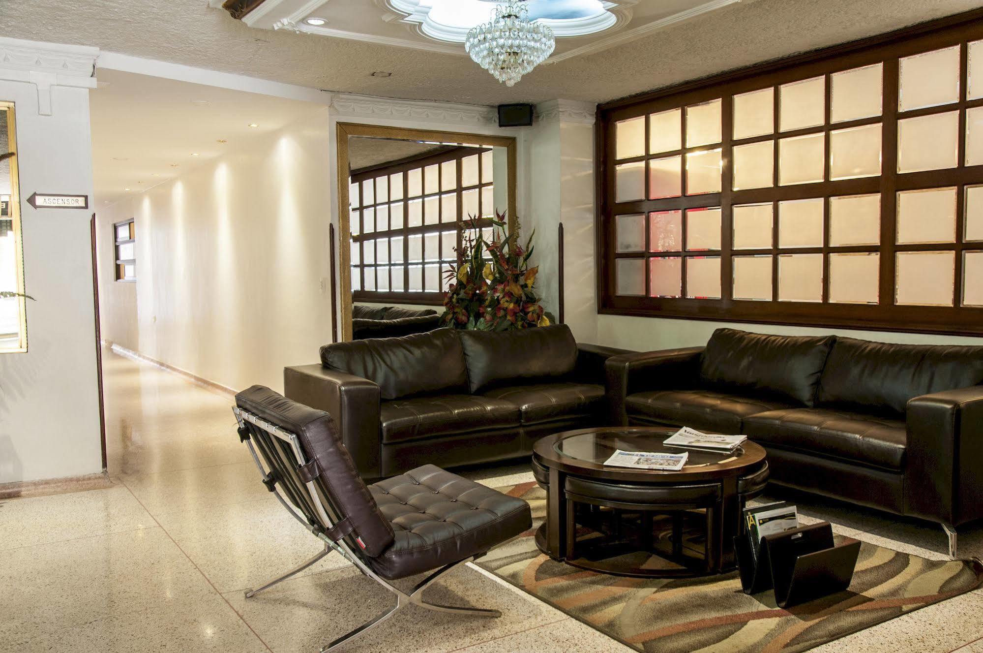 Hotel Leon Dorado Bucaramanga Extérieur photo