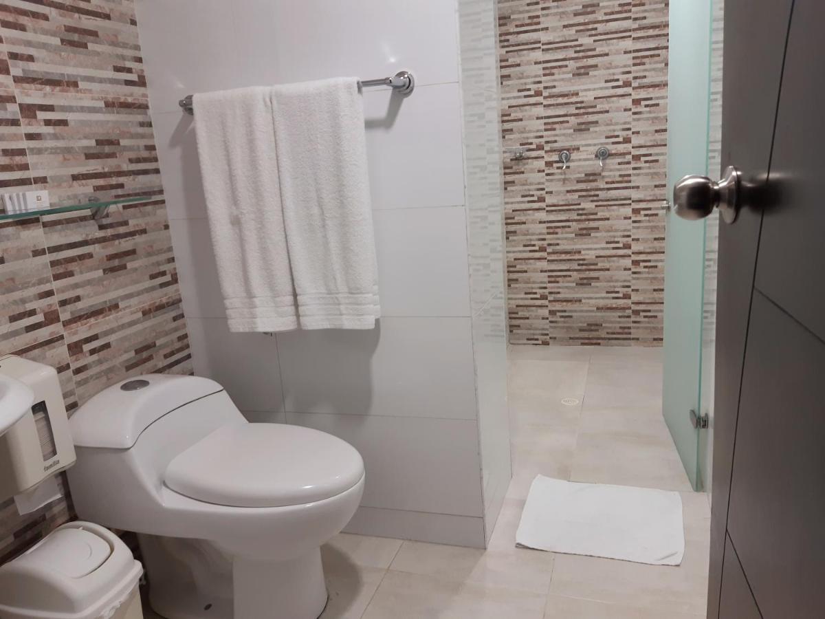 Hotel Leon Dorado Bucaramanga Chambre photo